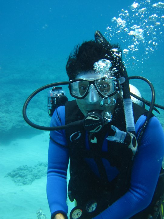 advisor Mash Hatae underwater