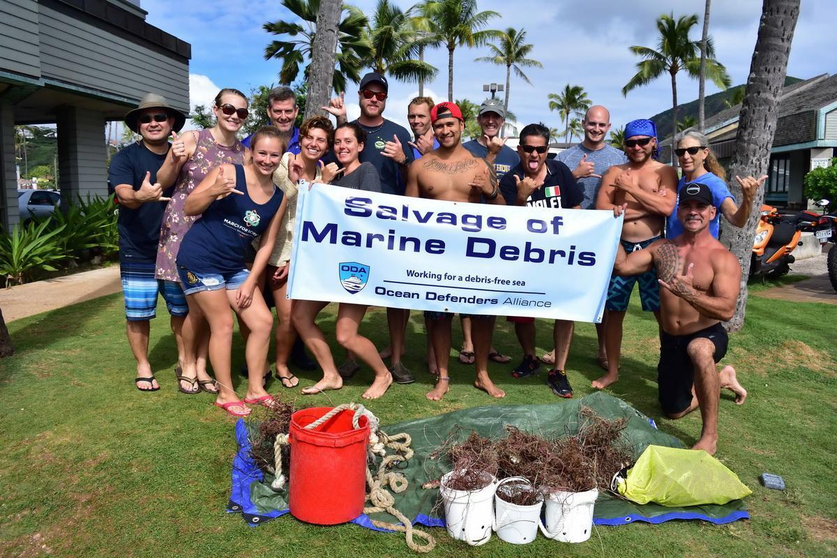 ODA-Hawaii volunteers with ghost gear removed